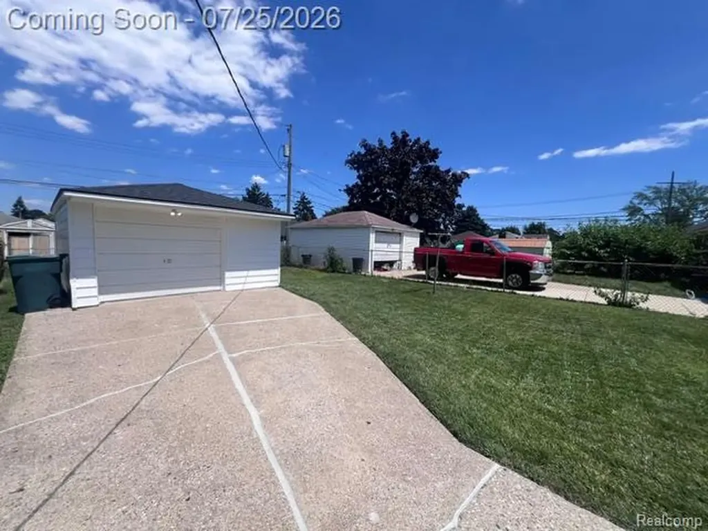 1038 Detroit Avenue Lincoln Park City MI 48146