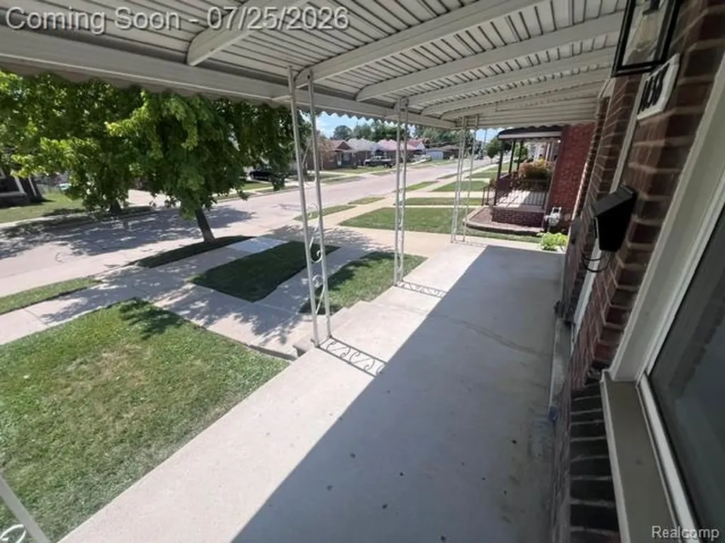 1038 Detroit Avenue Lincoln Park City MI 48146