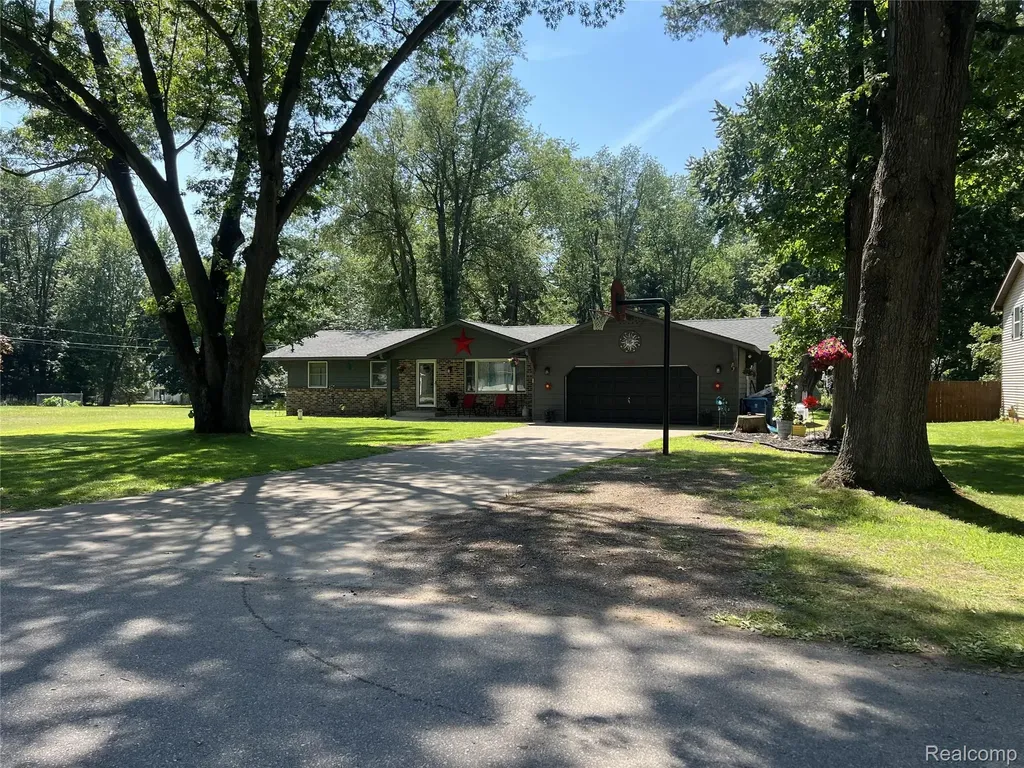 1439 Ivanhoe Road Pere Marquette Charter Township MI 49431