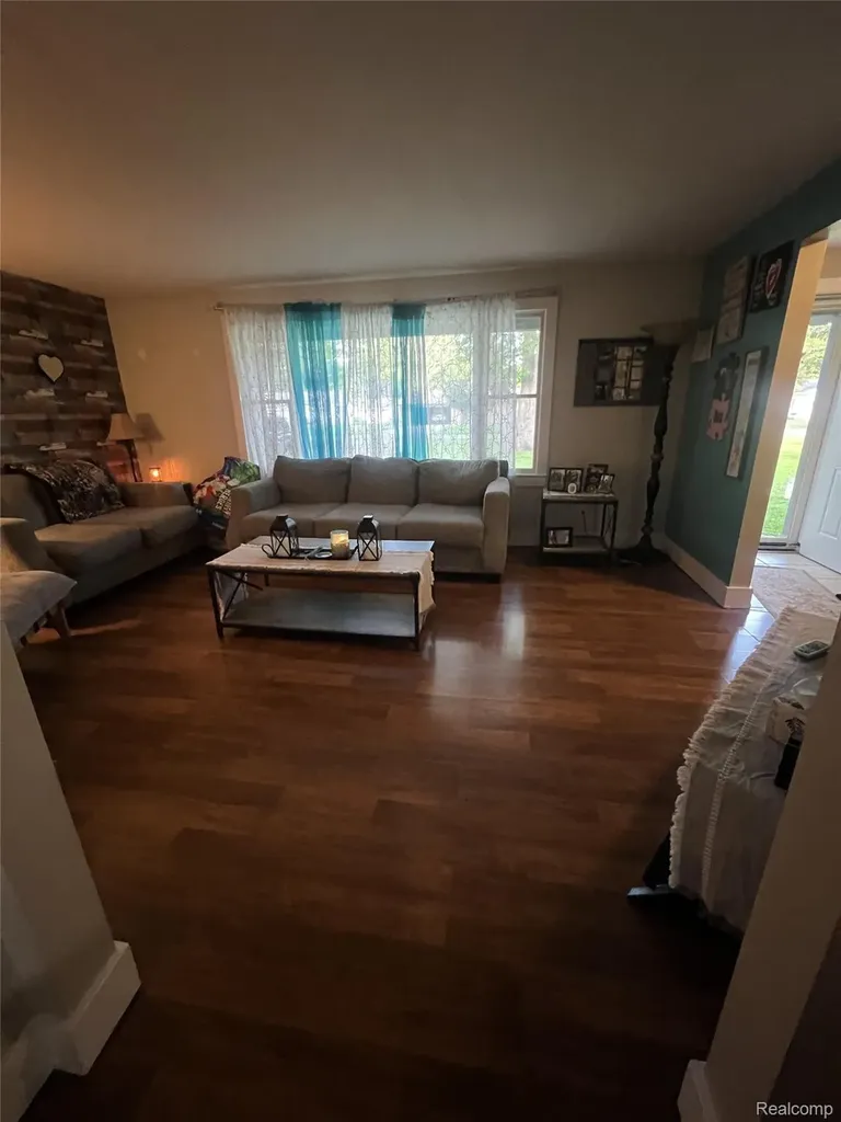 1439 Ivanhoe Road Pere Marquette Charter Township MI 49431