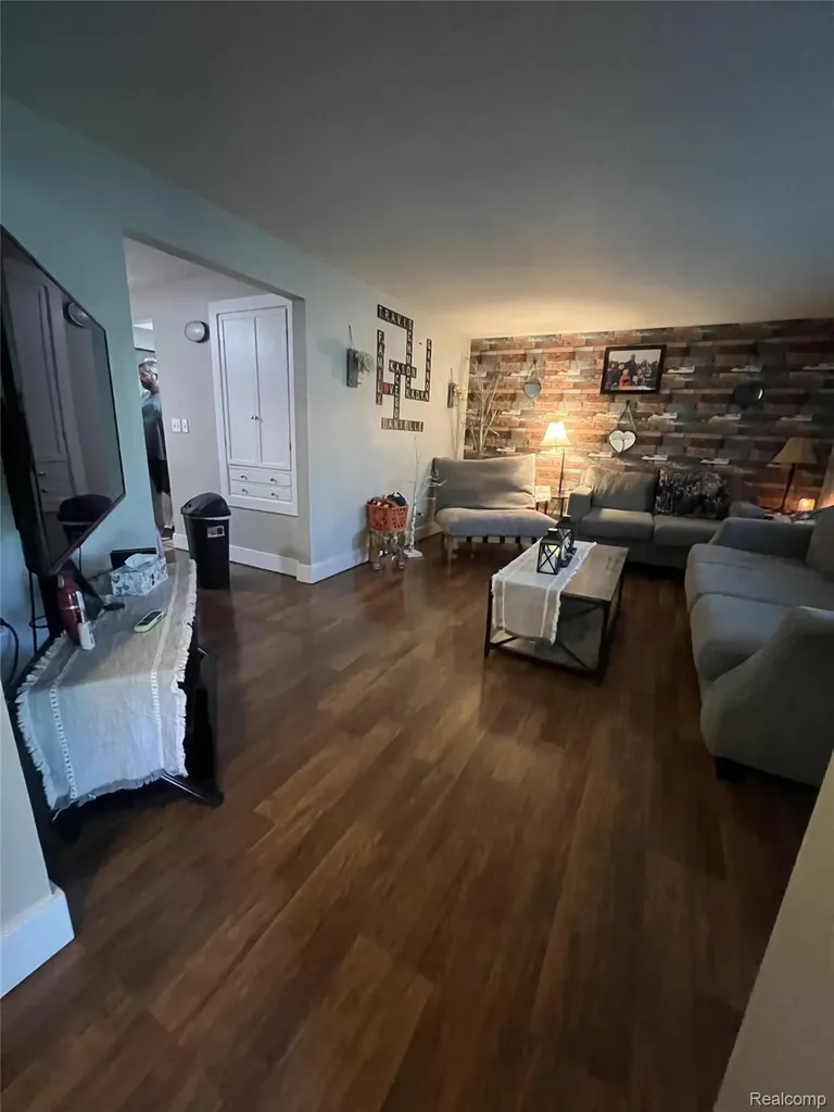 1439 Ivanhoe Road Pere Marquette Charter Township MI 49431