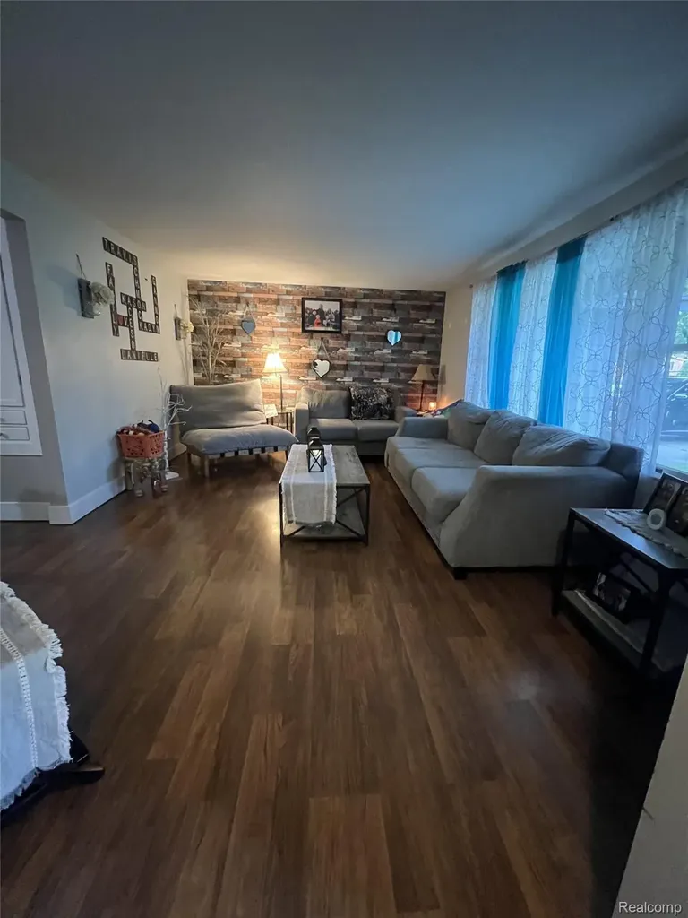 1439 Ivanhoe Road Pere Marquette Charter Township MI 49431