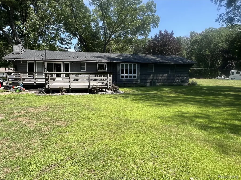 1439 Ivanhoe Road Pere Marquette Charter Township MI 49431