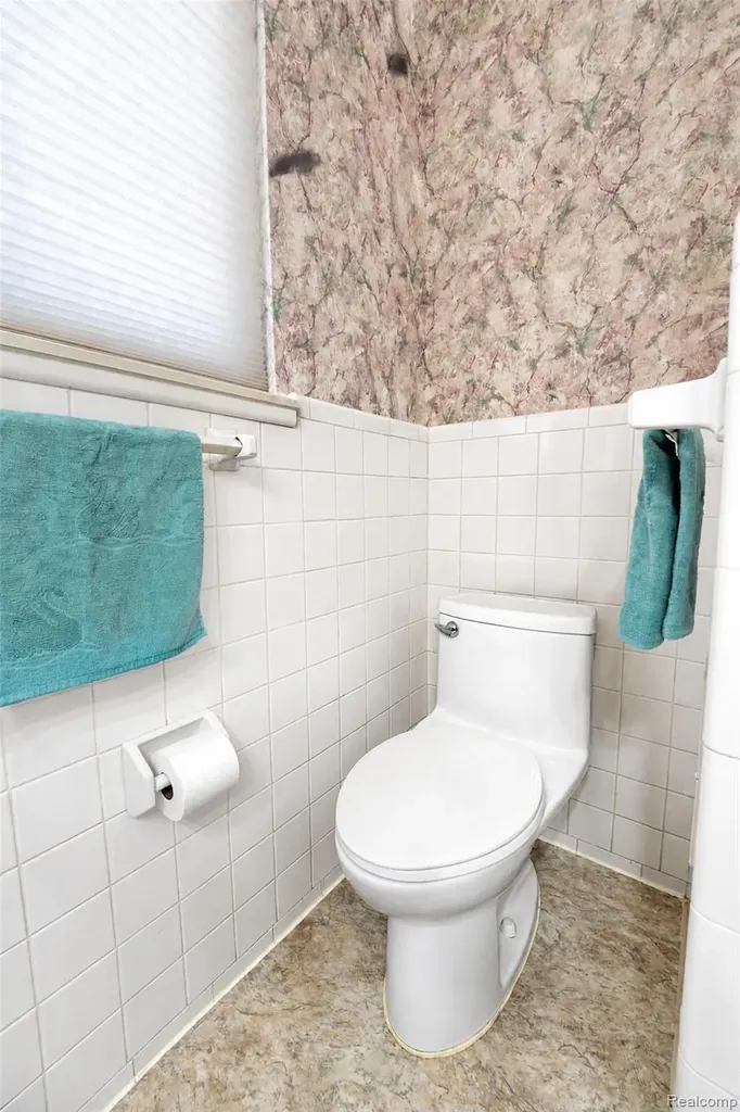 7677 Terri Drive Westland City MI 48185