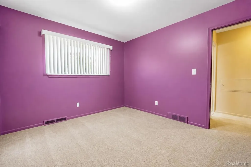 7677 Terri Drive Westland City MI 48185
