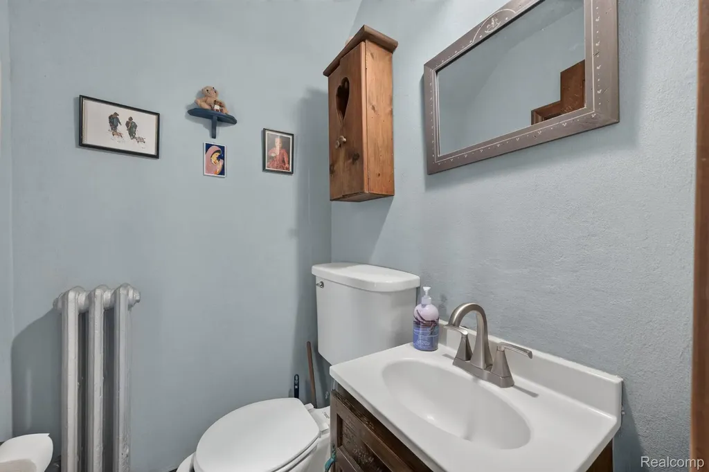 31710 Glencoe Drive Beverly Hills Village MI 48025