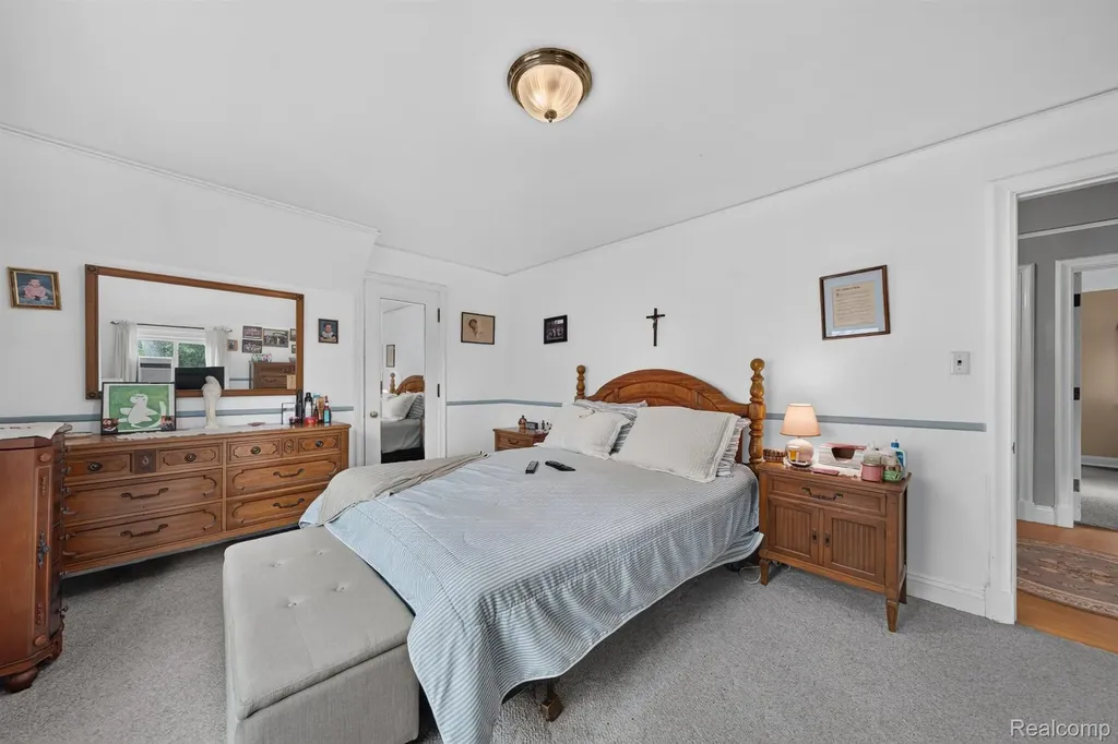 31710 Glencoe Drive Beverly Hills Village MI 48025