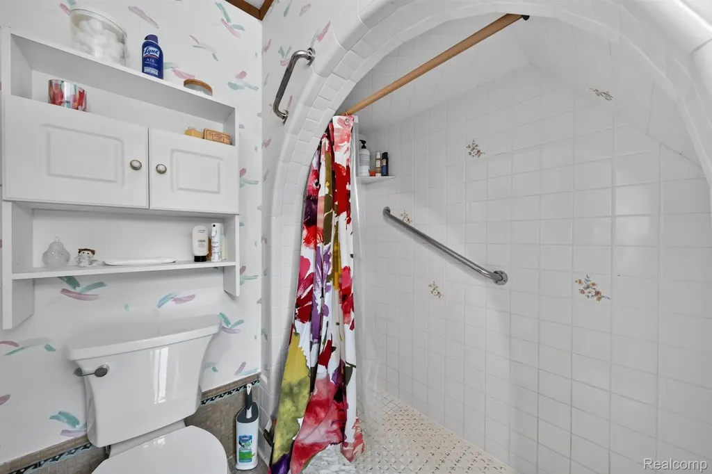 31710 Glencoe Drive Beverly Hills Village MI 48025