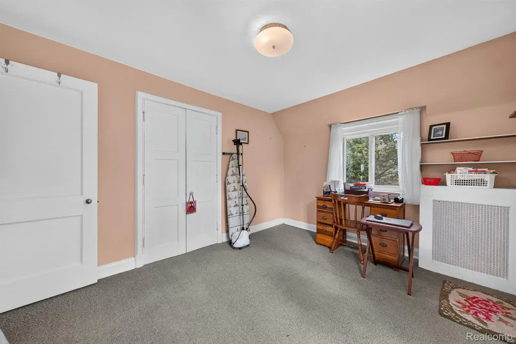 31710 Glencoe Drive Beverly Hills Village MI 48025