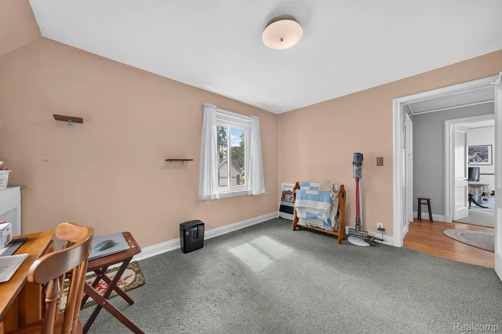 31710 Glencoe Drive Beverly Hills Village MI 48025