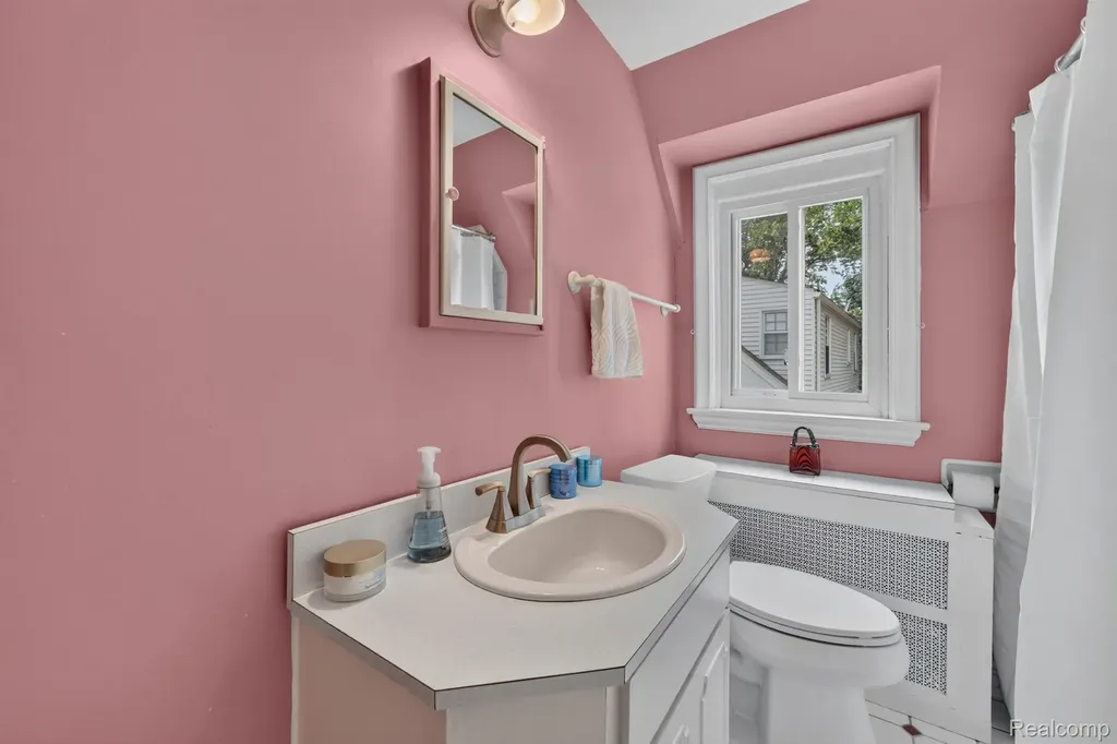 31710 Glencoe Drive Beverly Hills Village MI 48025