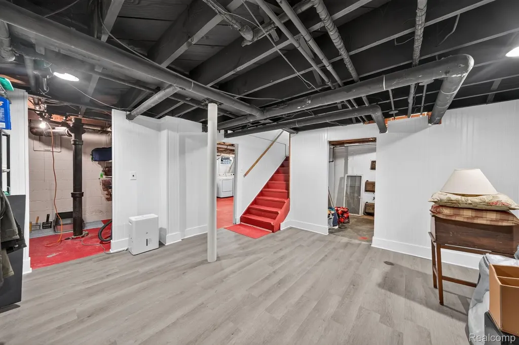 31710 Glencoe Drive Beverly Hills Village MI 48025