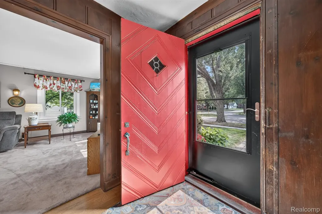31710 Glencoe Drive Beverly Hills Village MI 48025