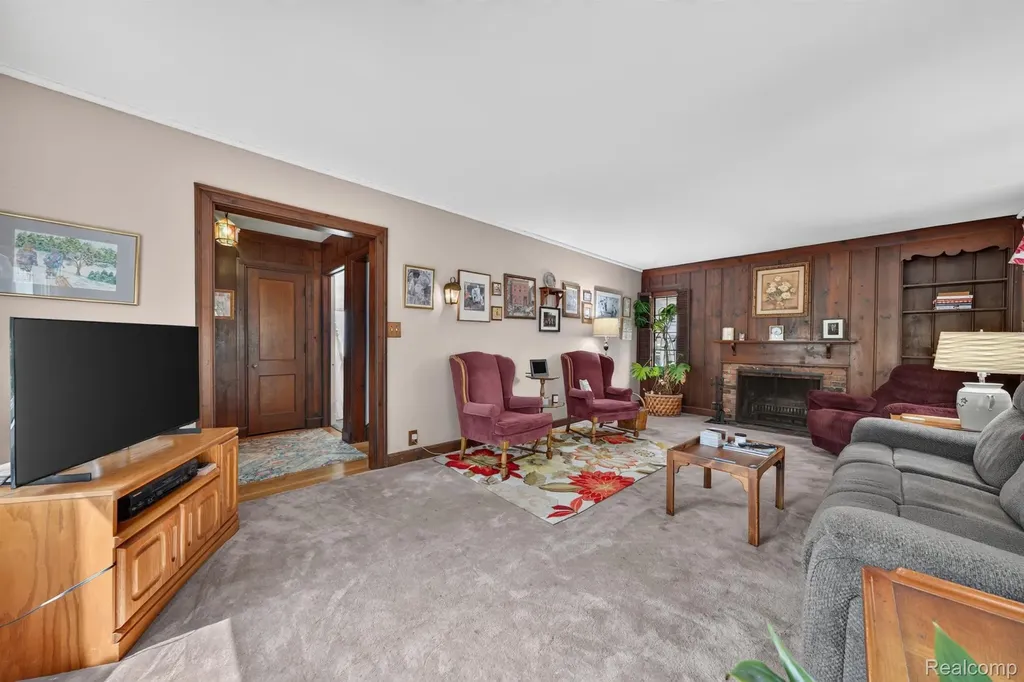 31710 Glencoe Drive Beverly Hills Village MI 48025