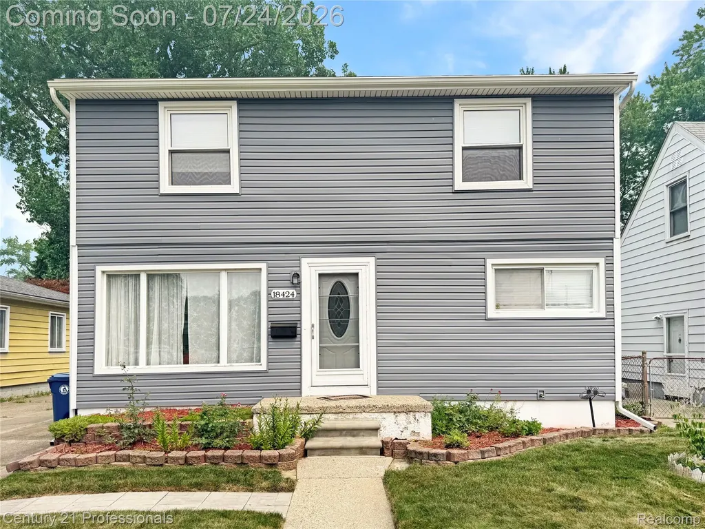 18424 Glenmore Redford Charter Township MI 48240