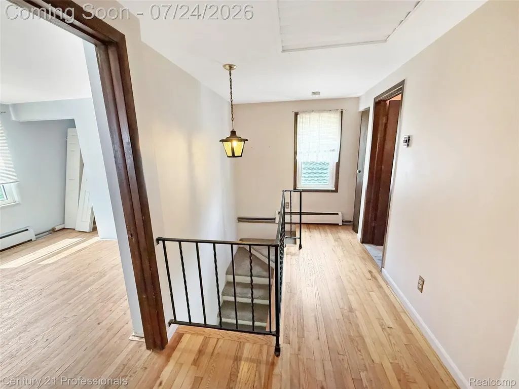 18424 Glenmore Redford Charter Township MI 48240