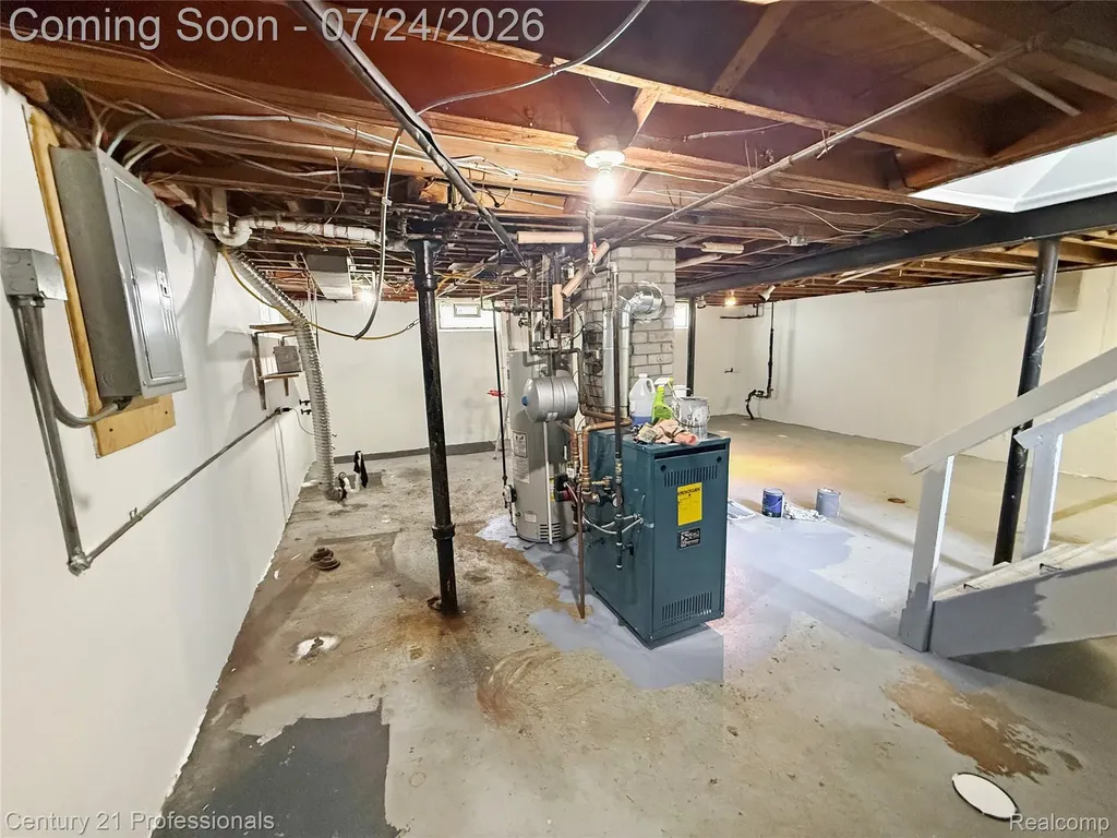 18424 Glenmore Redford Charter Township MI 48240