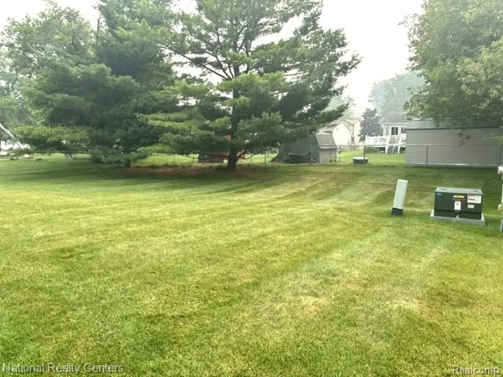 809 Chelsea Ridge Court Howell City MI 48843