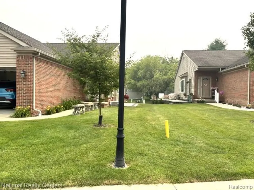 809 Chelsea Ridge Court Howell City MI 48843
