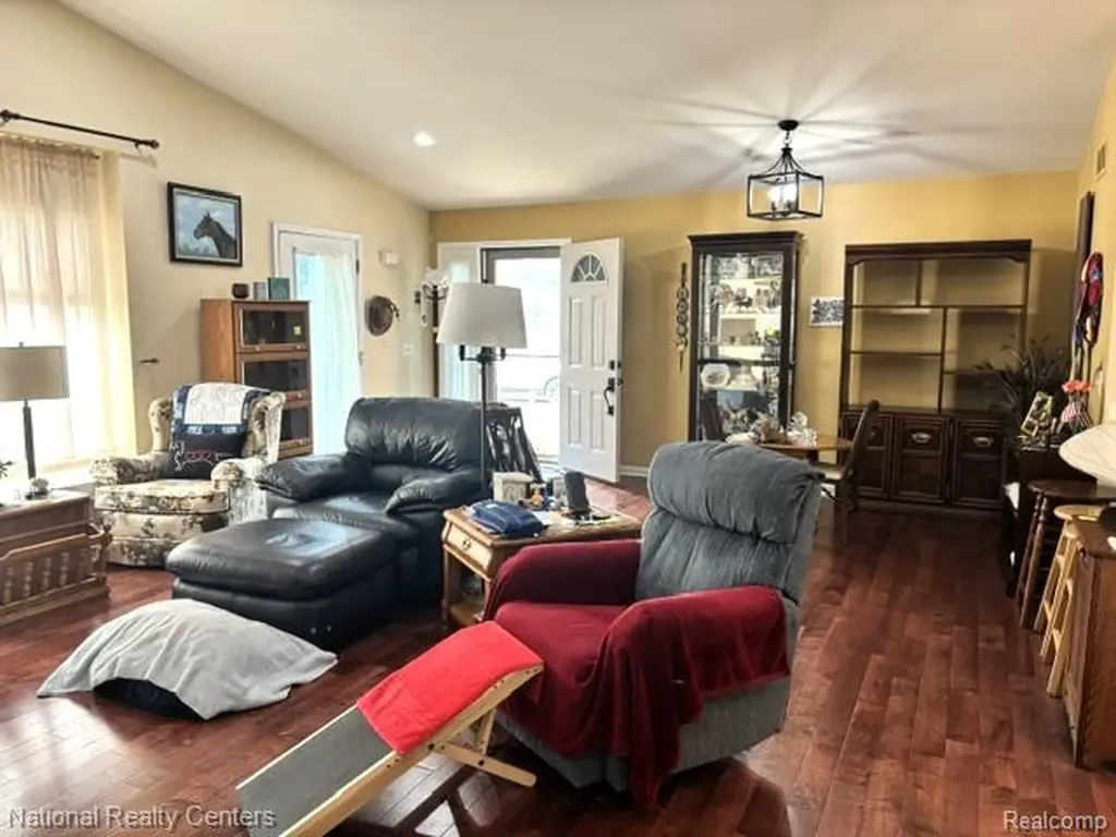 809 Chelsea Ridge Court Howell City MI 48843