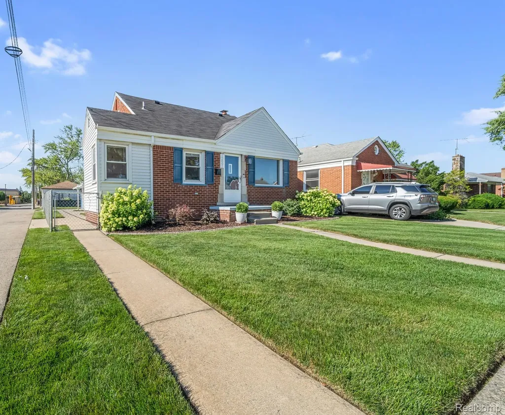 12801 Birrell Street Southgate City MI 48195