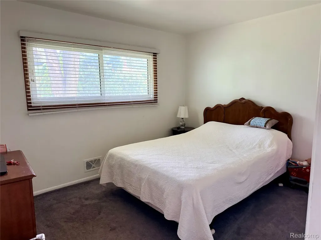 25630 Woodvilla Place Southfield City MI 48075