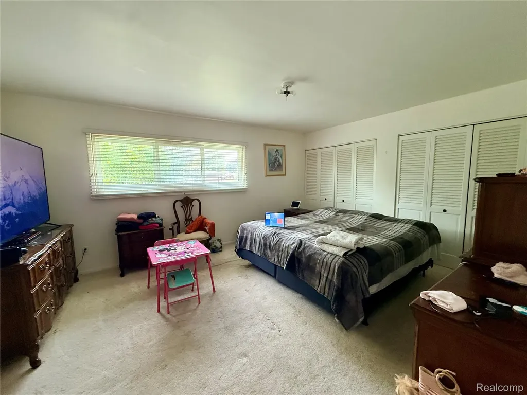 25630 Woodvilla Place Southfield City MI 48075