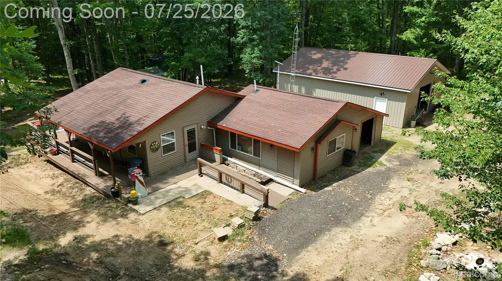 4522 Red Fox Run Lincoln Township MI 48622
