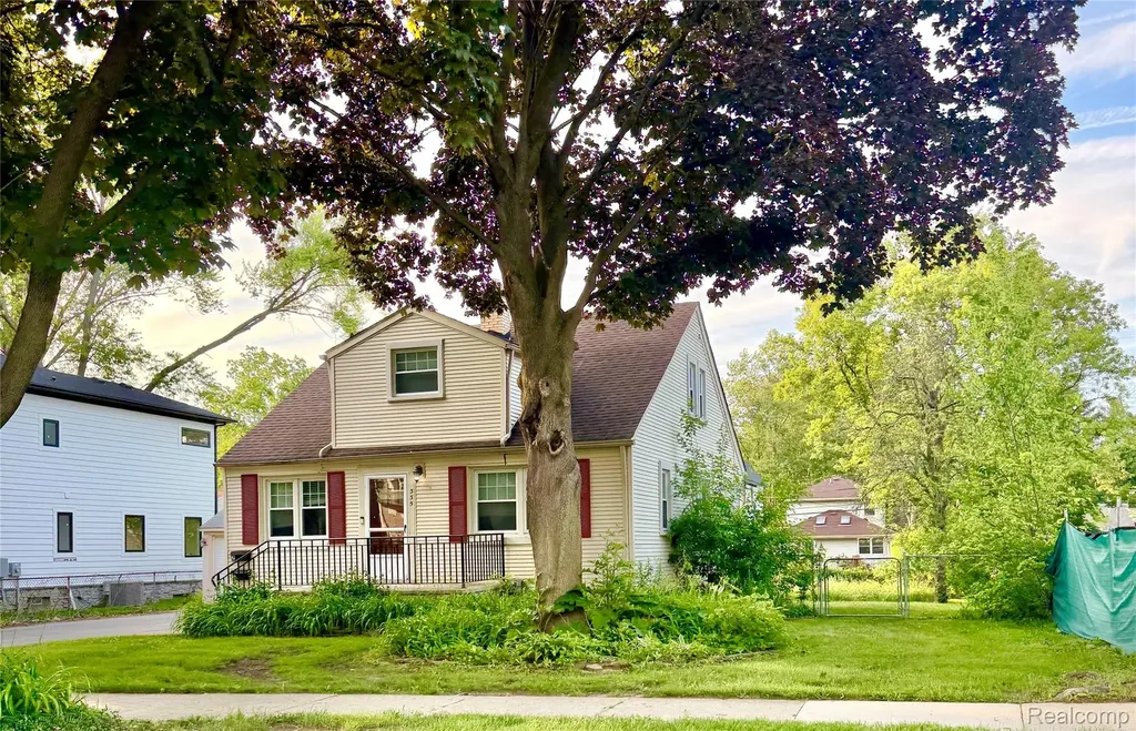 335 Midland Boulevard Royal Oak City MI 48073
