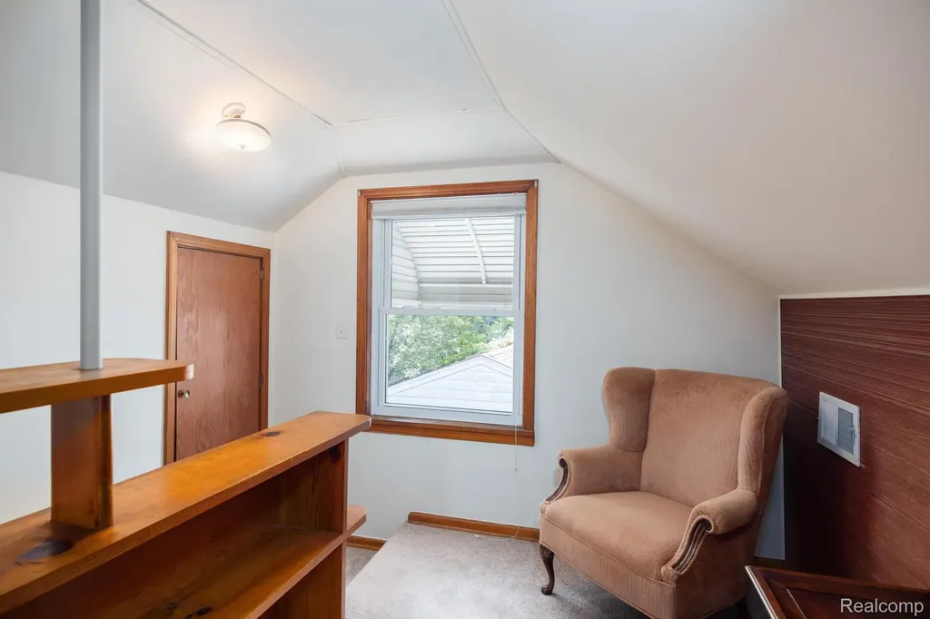 23500 Majestic Street Oak Park City MI 48237
