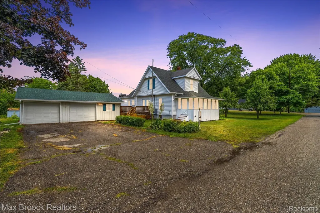 6029 Walnut Street Kingston Village MI 48741