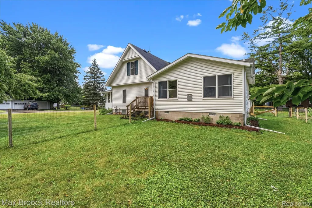 6029 Walnut Street Kingston Village MI 48741