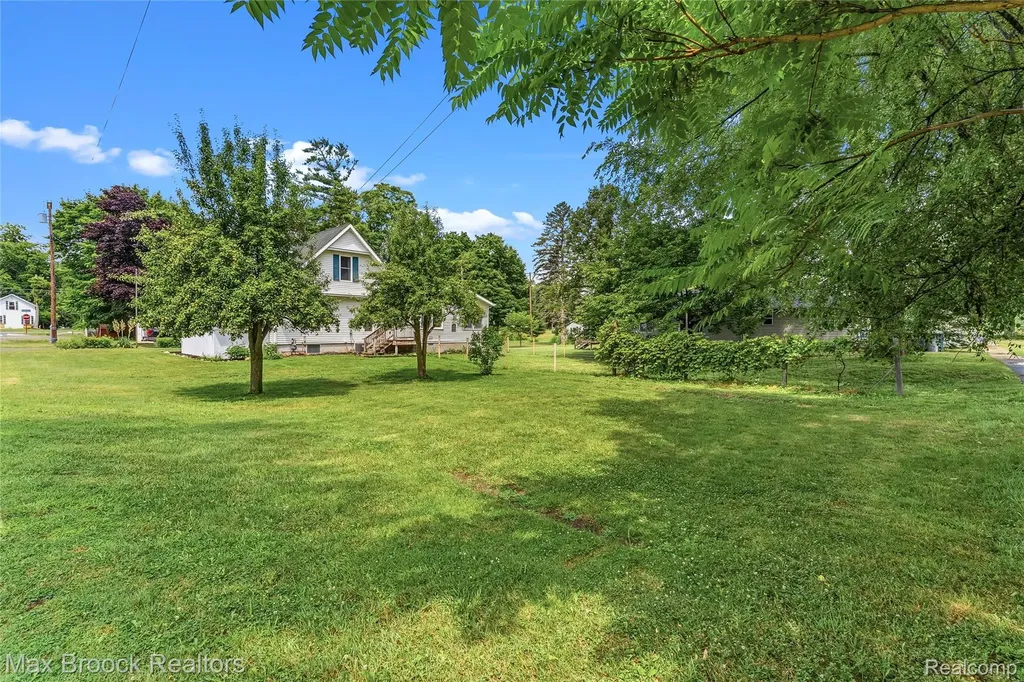 6029 Walnut Street Kingston Village MI 48741