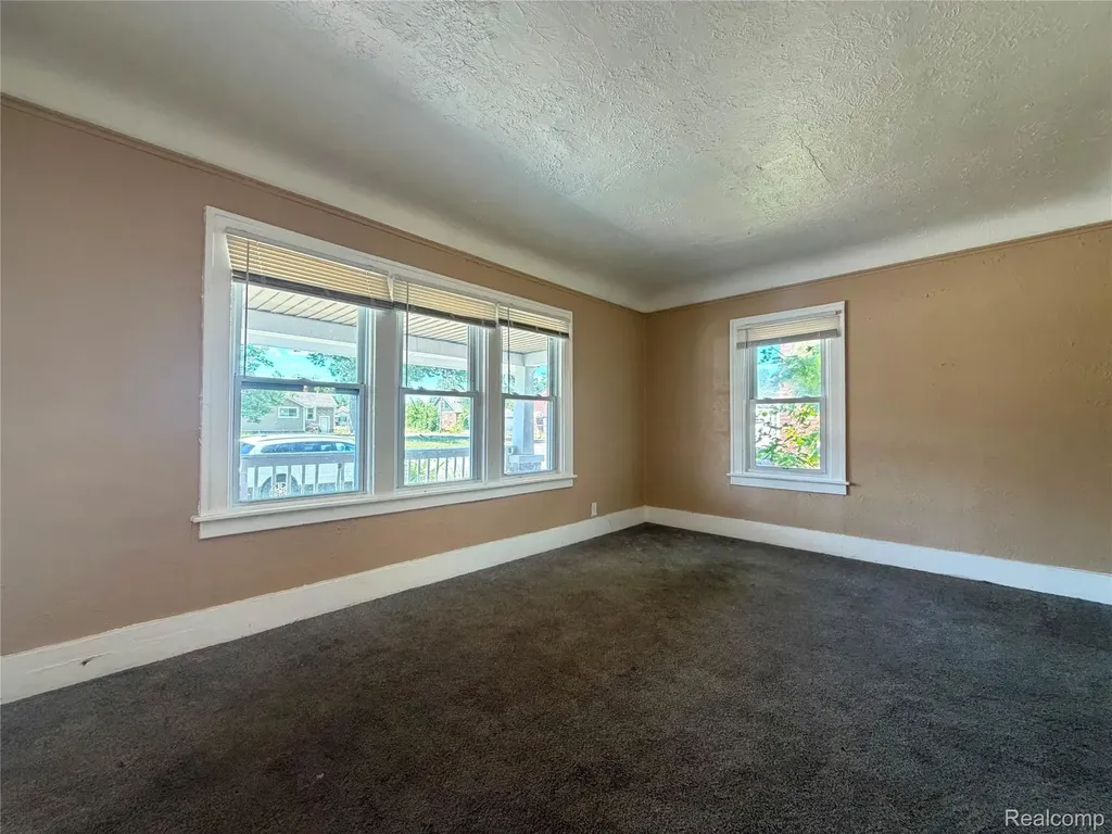 10044 Whitcomb Street Detroit City MI 48227