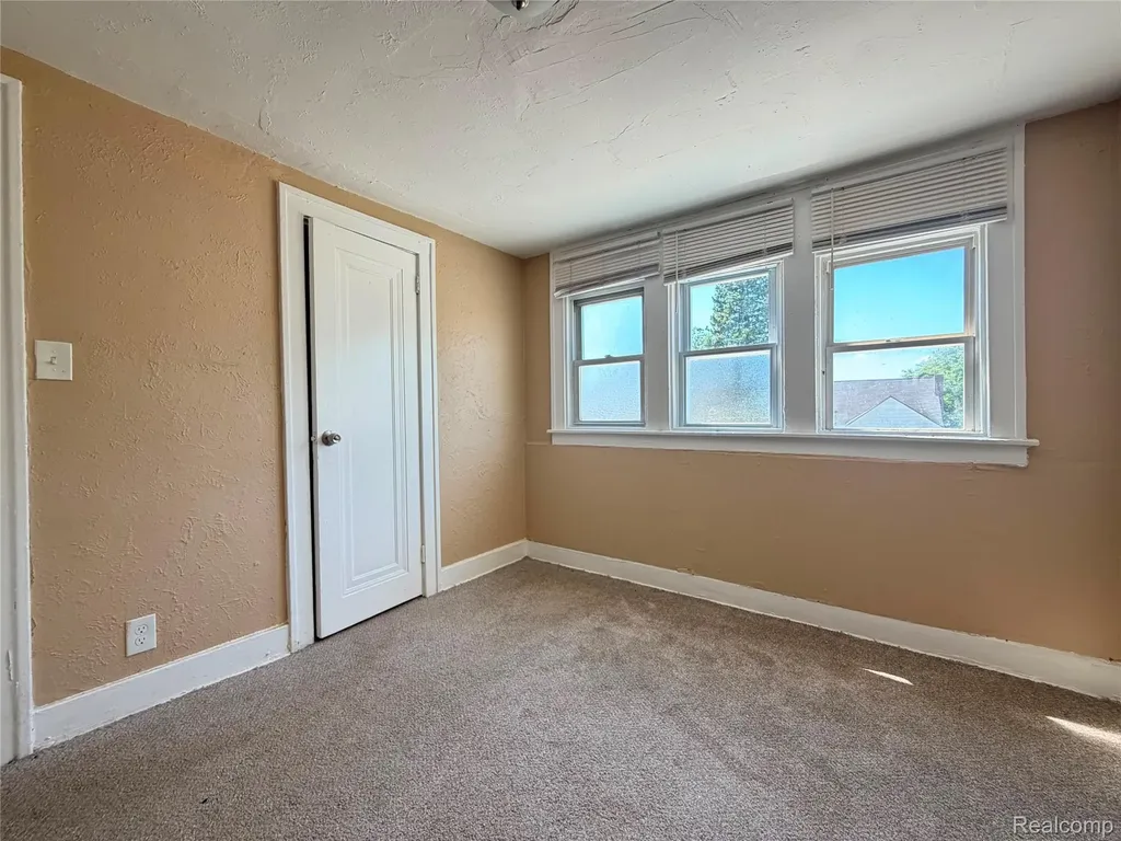 10044 Whitcomb Street Detroit City MI 48227