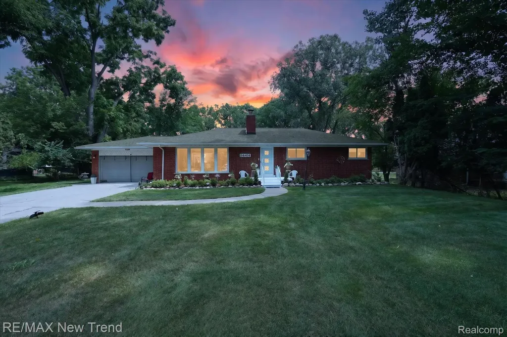 24414 Lois Lane Southfield City MI 48075
