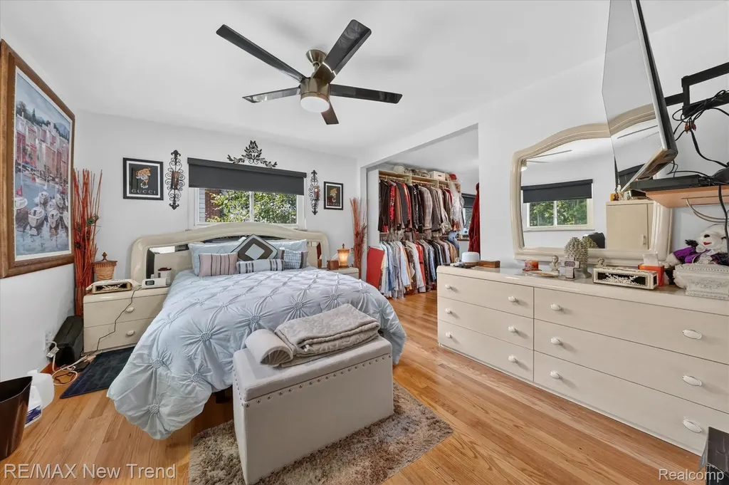 24414 Lois Lane Southfield City MI 48075
