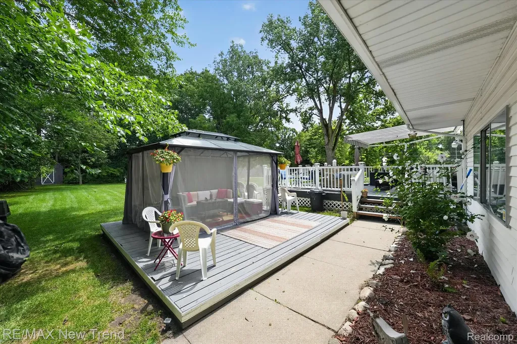 24414 Lois Lane Southfield City MI 48075