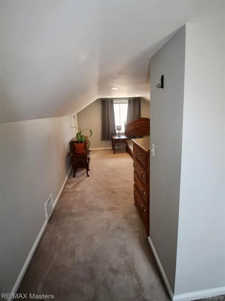 14727 Windermere Street Southgate City MI 48195