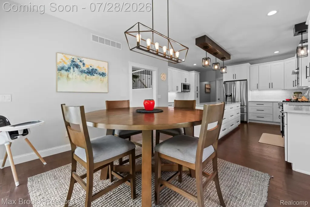 6827 Strawberry Lane Independence Charter Township MI 48348