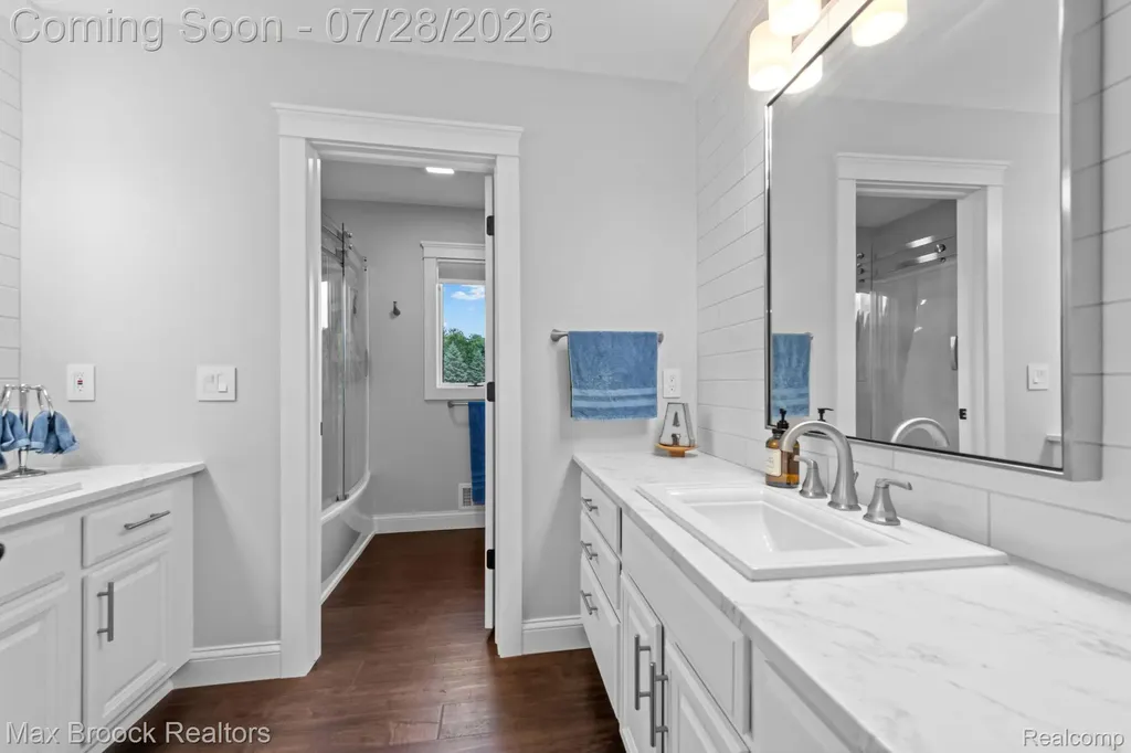 6827 Strawberry Lane Independence Charter Township MI 48348