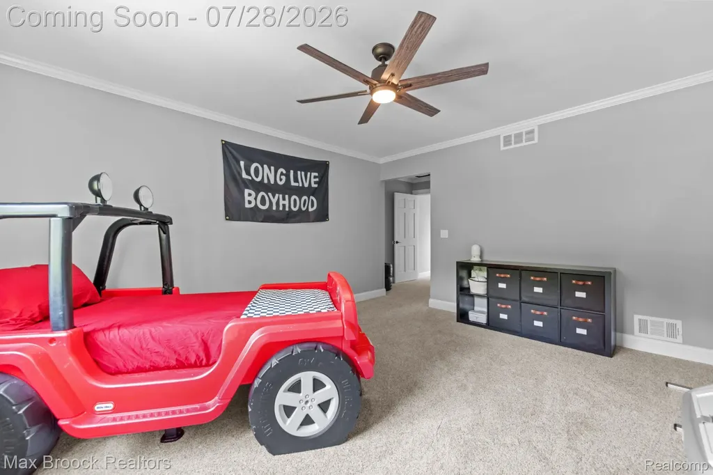 6827 Strawberry Lane Independence Charter Township MI 48348