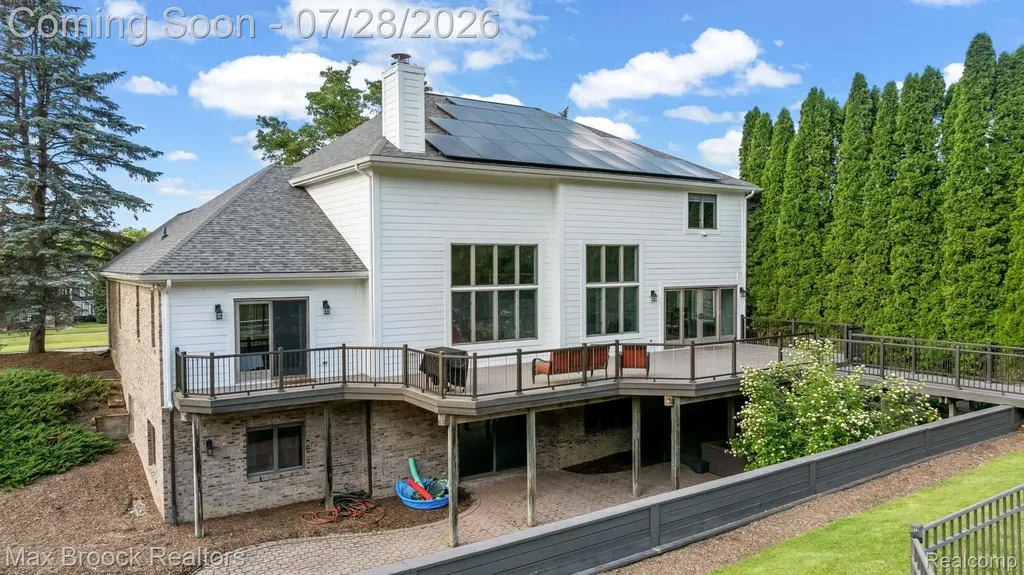 6827 Strawberry Lane Independence Charter Township MI 48348