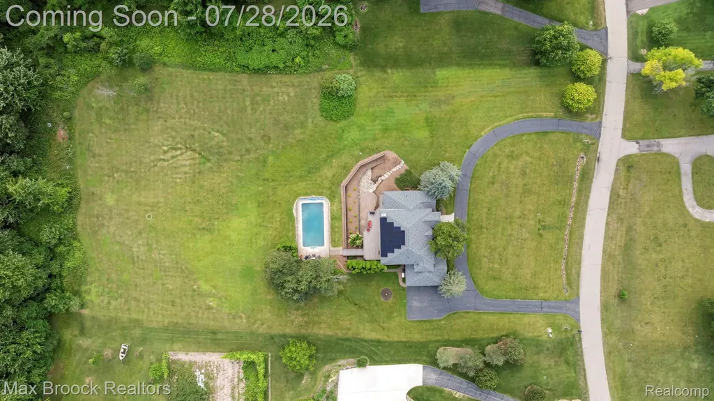 6827 Strawberry Lane Independence Charter Township MI 48348