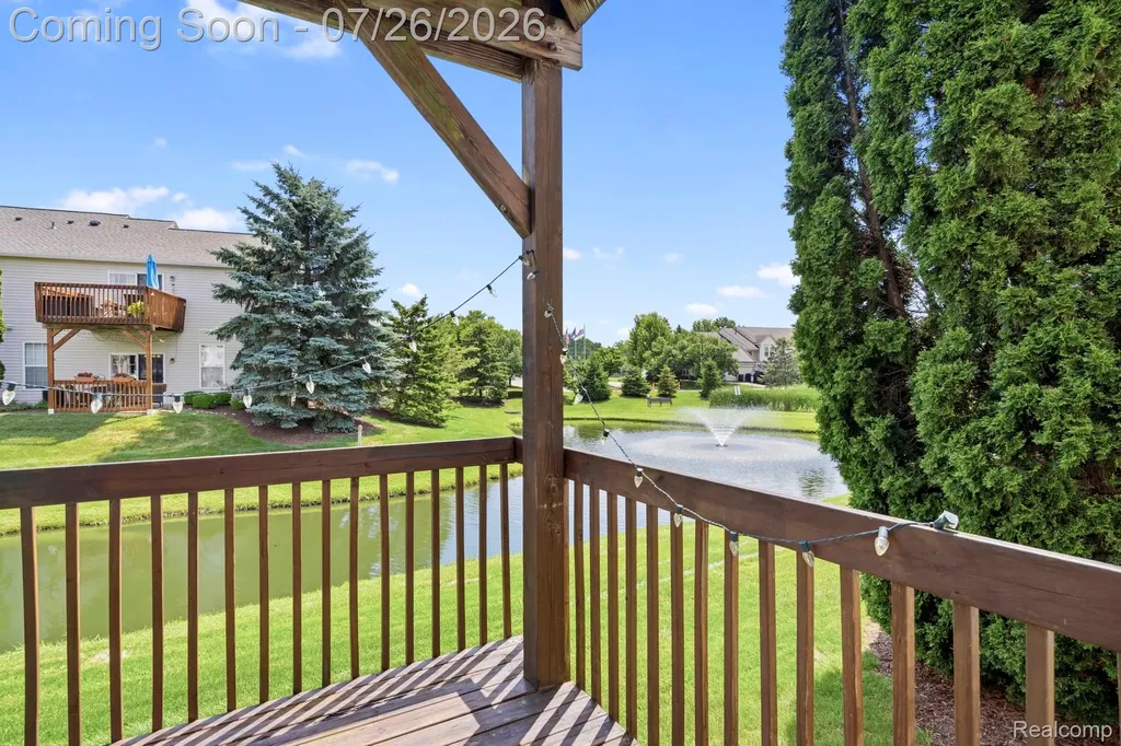 26657 Kirkway Drive Woodhaven City MI 48183