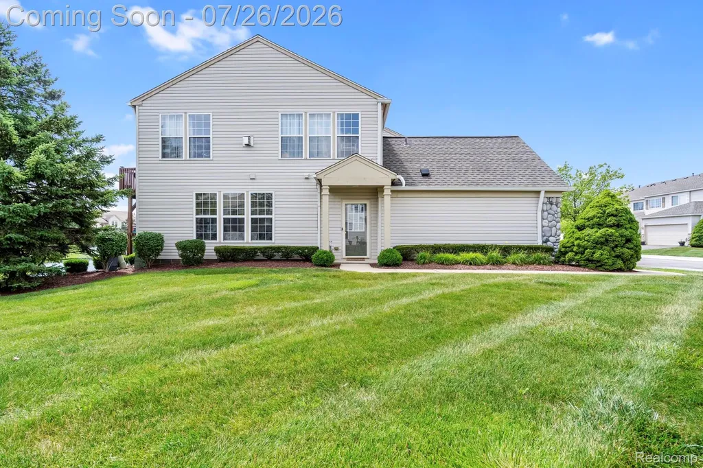 26657 Kirkway Drive Woodhaven City MI 48183
