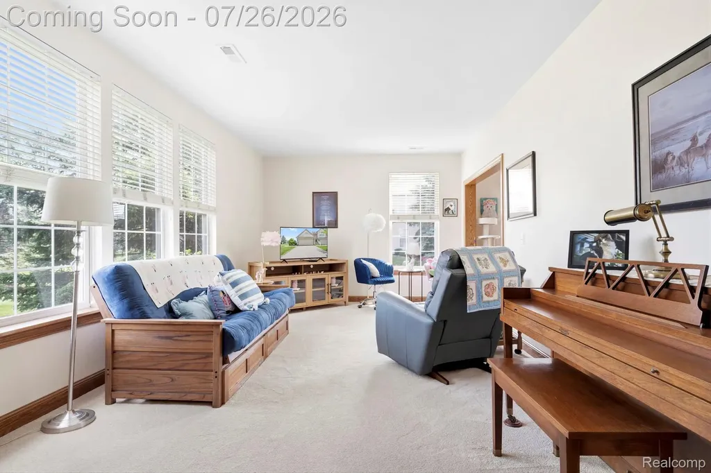 26657 Kirkway Drive Woodhaven City MI 48183