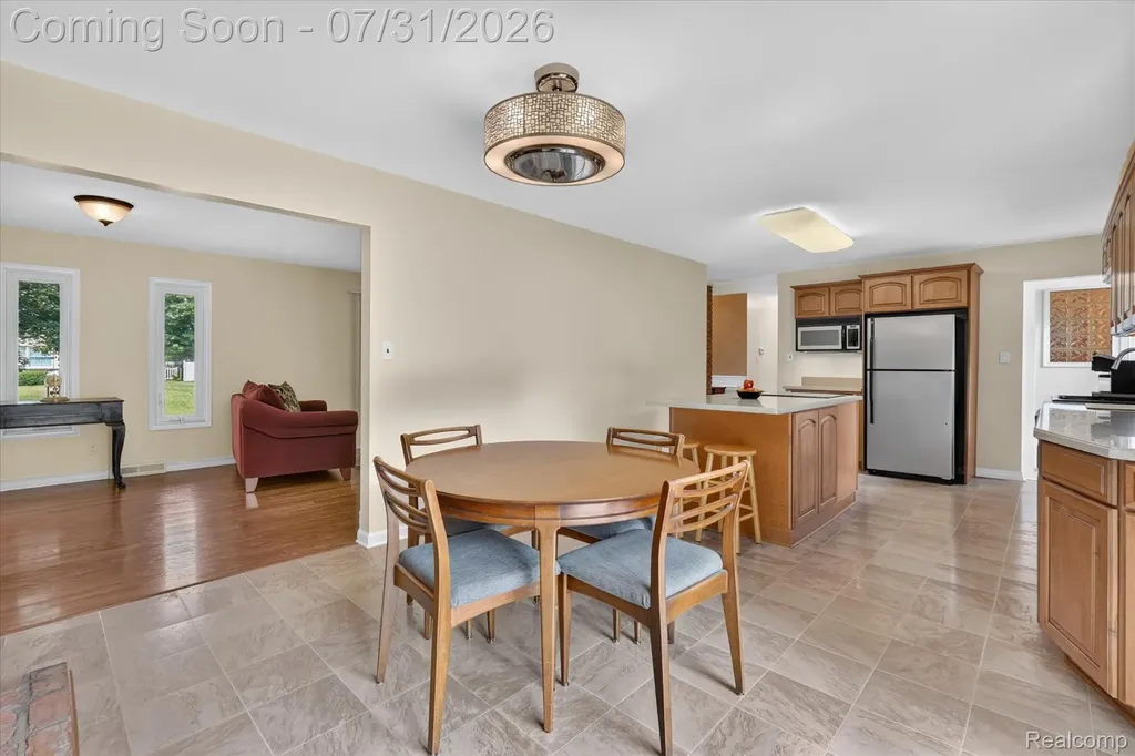 25650 Glamorgan Novi City MI 48374