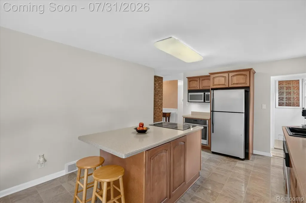 25650 Glamorgan Novi City MI 48374