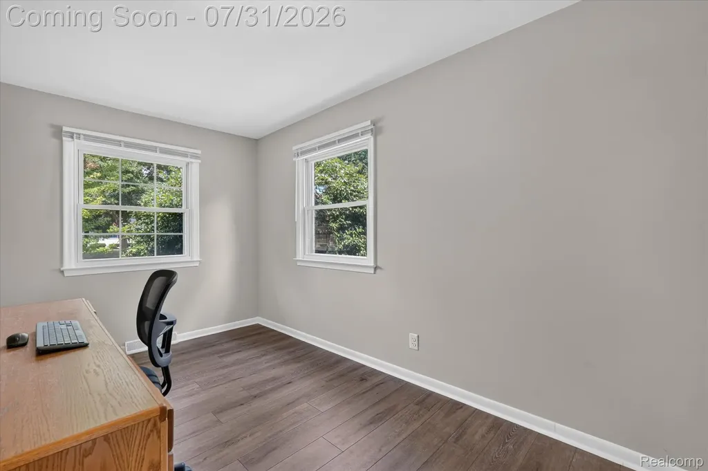 25650 Glamorgan Novi City MI 48374
